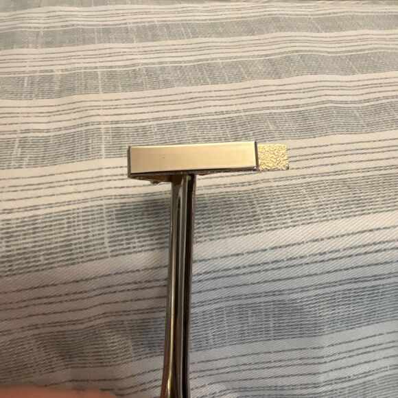 Tie Clip Tie Bar Clasp Gold Tone L#65 - Picture 1 of 5